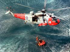 Sea King Mk 5 conducting dinghy drills for downed aircrew
